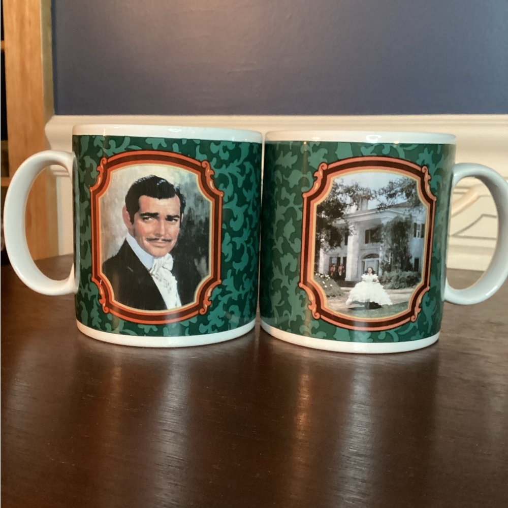 Gone With the Wind collector mugs (2)